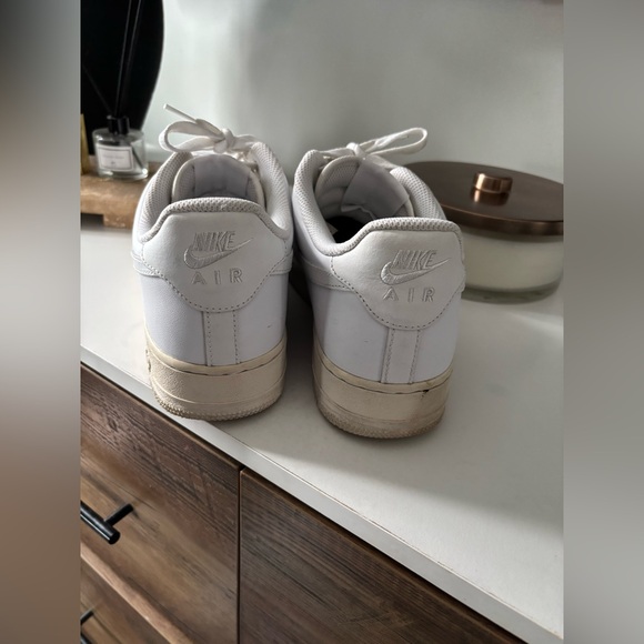 Nike White Athletic Sneakers - Picture 4 of 6